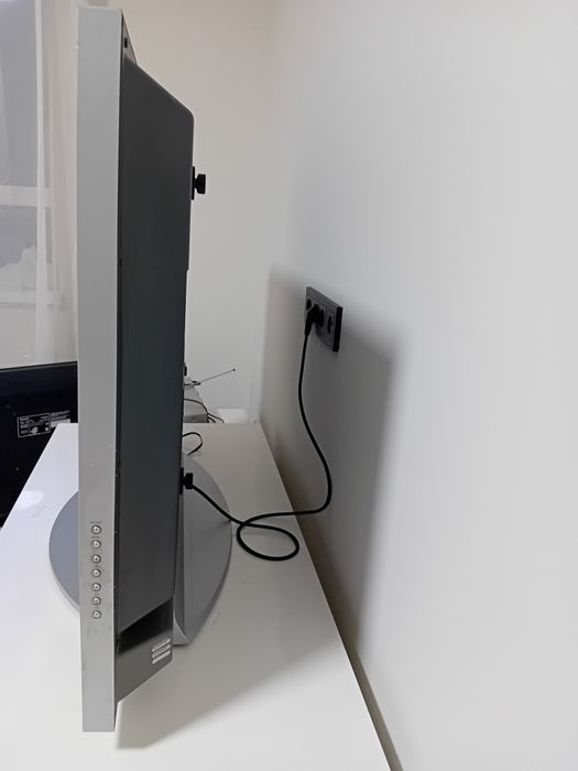 Телевизор Самсунг.