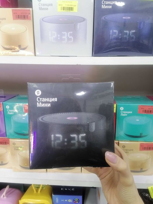 Умная колонка Алиса Яндекс  станция
