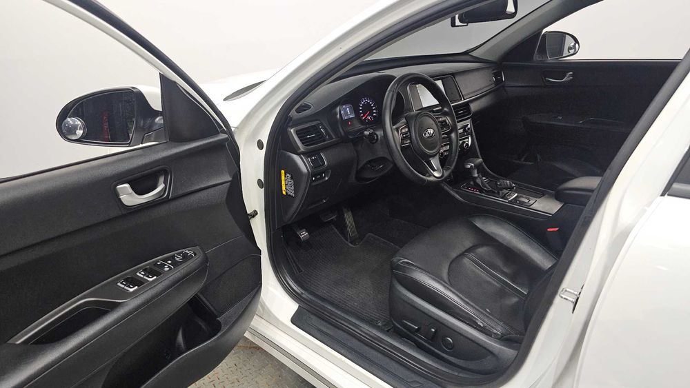 Kia K5 2.0Lpi autogeorge.com