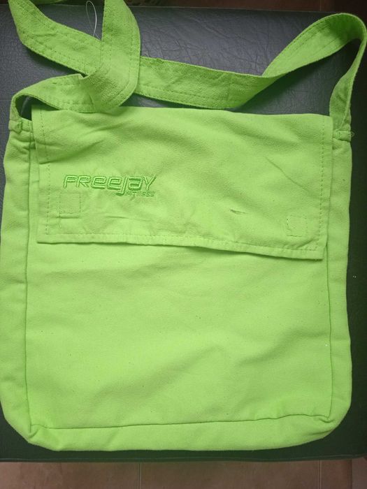 Малка спортна текстилна чанта