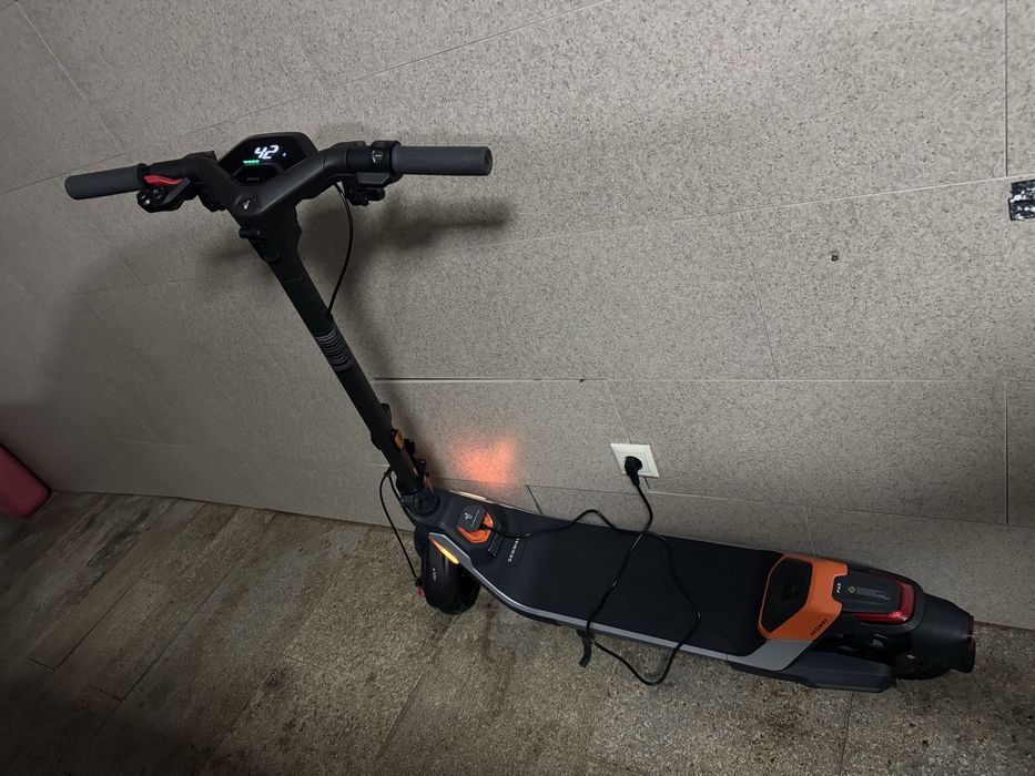 Электросамокат Ninebot P65U серый