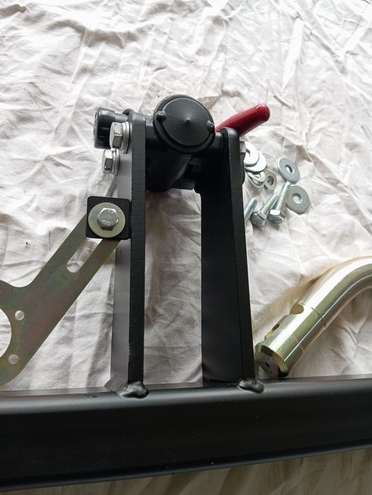 Теглич за Ауди А6 от 2011 до 2018