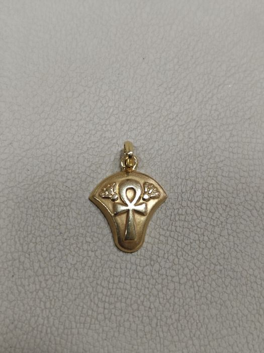 Pandantiv egiptean aur 18k 3.12gr (r)