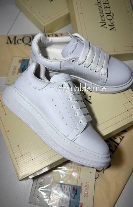 Stoc Adidasi Mcqueen 
Full box