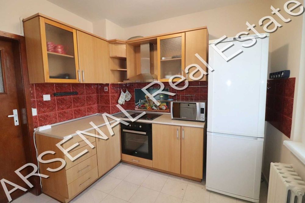 Дава се под наем Четиристаен апартамент в София, Стрелбище - 140 кв.м за 900 € - Снимка #2