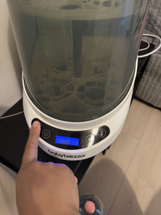 Aparat de spalat si sterilizat biberoane