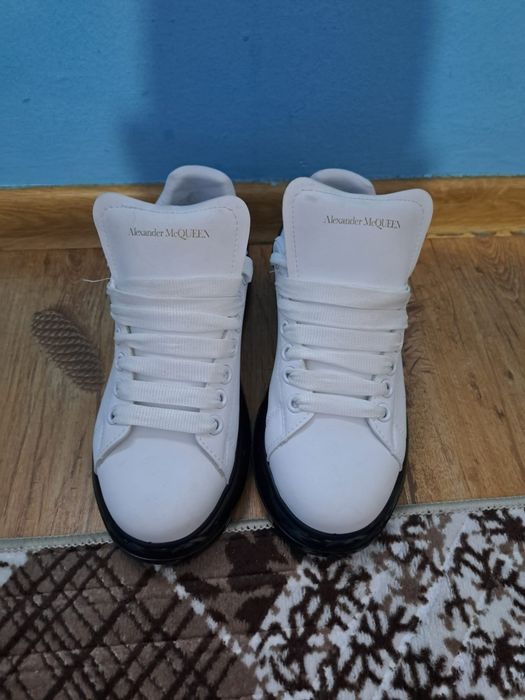 Adidași Alexander Mcqueen mărimea 41