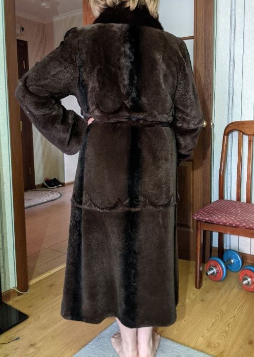 продам шубу (бобр)