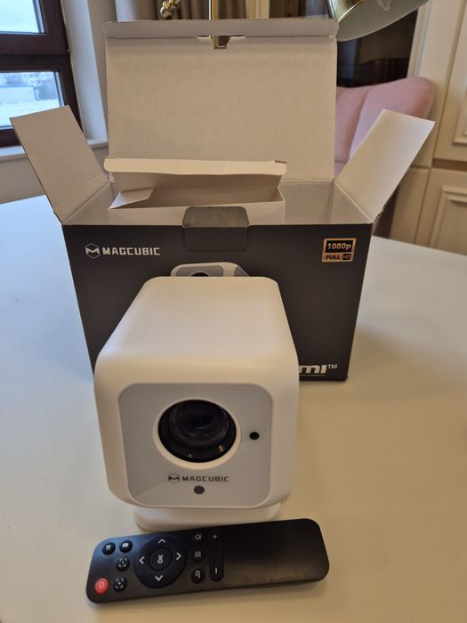 Проектор Magcubic