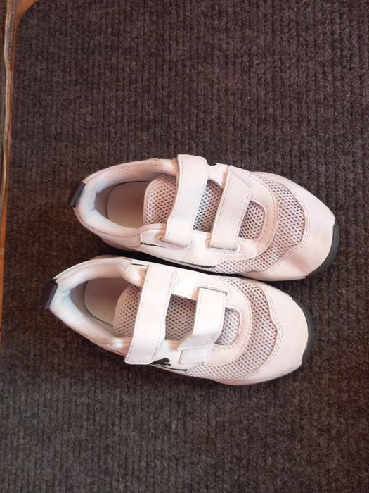 Adidași mărimea 32