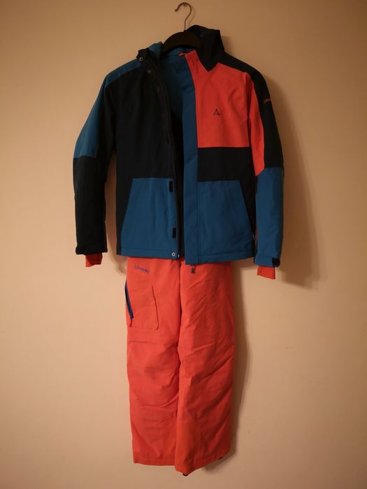 Costum schi Schofell