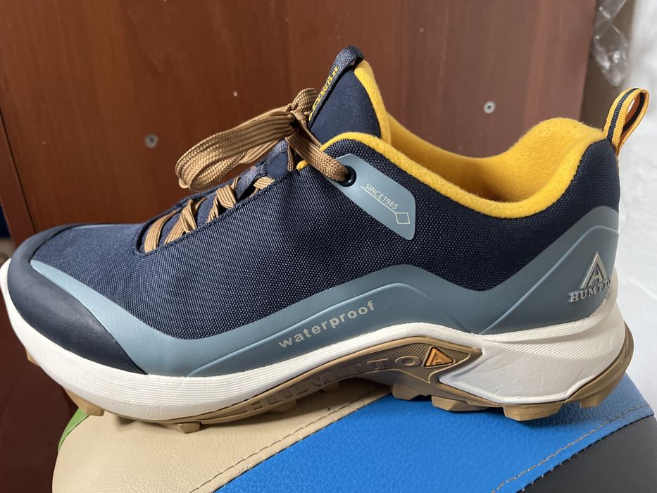 Кроссовки Humtto