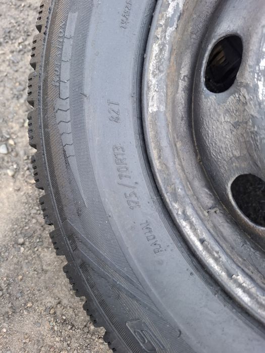 Vand 2 roti R 13 opel vw polo au anvelope 175 70 13 kama m+s ca noi