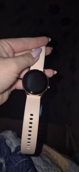 Смарт часы Samsung Watch Active