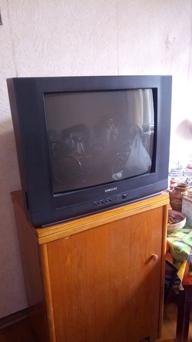 Телевизор рабочий