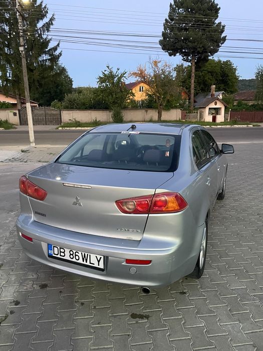 Mitsubishi Lancer