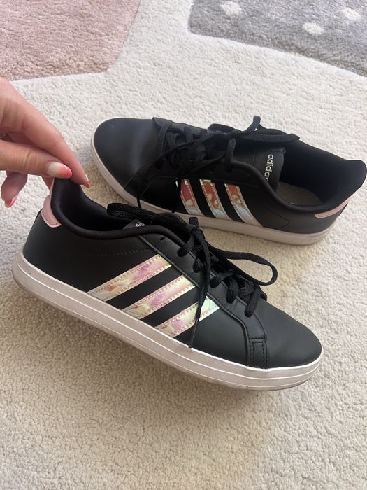 Дамски маратонки Adidas