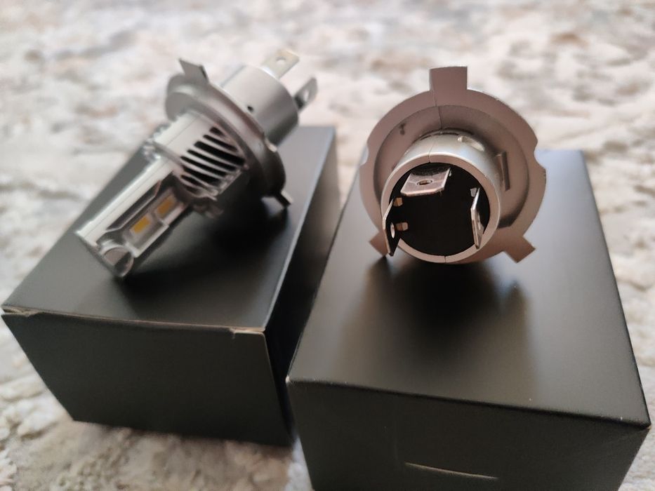 Лампочка под  H4 led