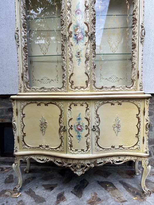 Vitrina stil Baroc Venetiana pictata manual