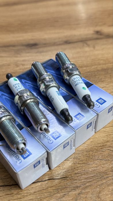 Свечи GM на Шевролет Монза