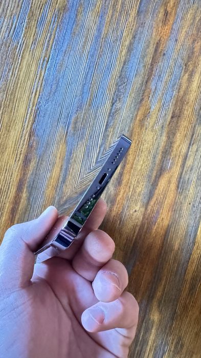 Продам Айфон 14 про макс