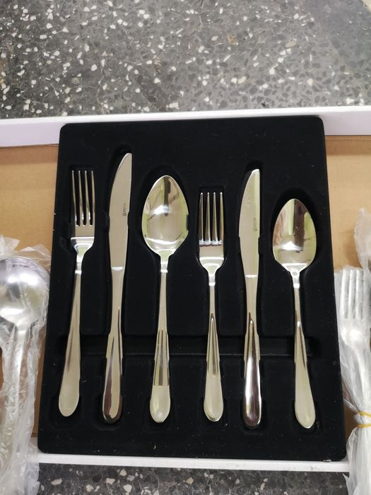 Комплект кухненски прибори