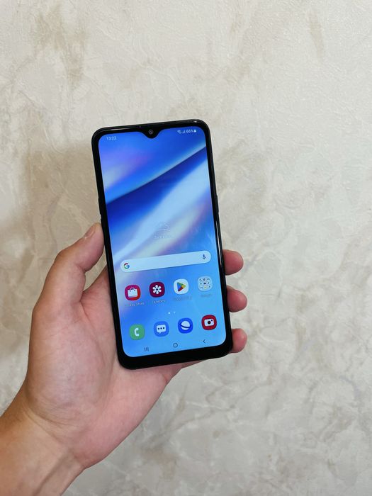 Продам Samsung A10s.