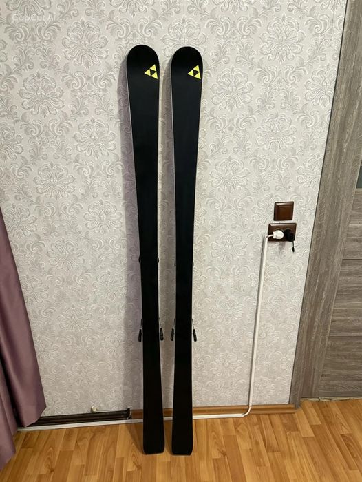 Schiuri 175 cm  fischer rc4 worlacup rc skiuri