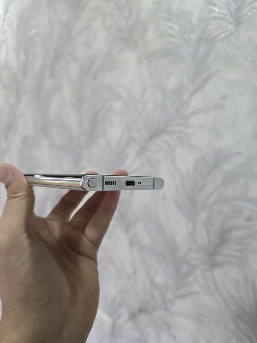 Srochno Samsung S22 Ultra 12/256g  sotiladi