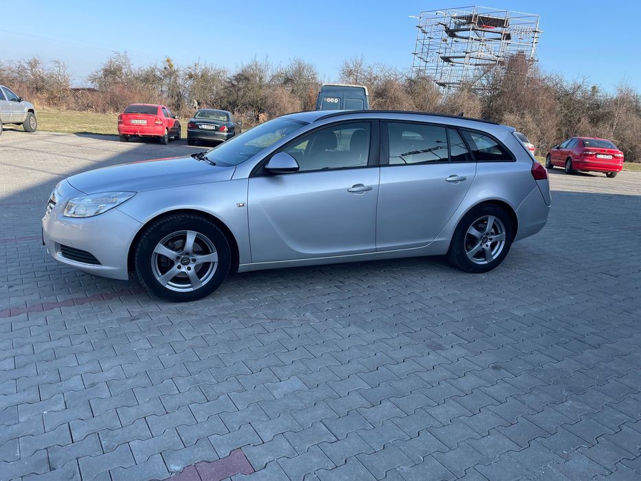 Opel Insignia 2.0cdti 2011 270000km 2700 euro