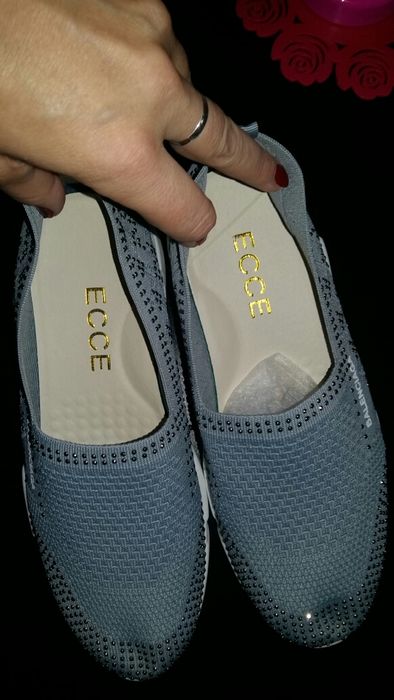 кроссовки  39 рр