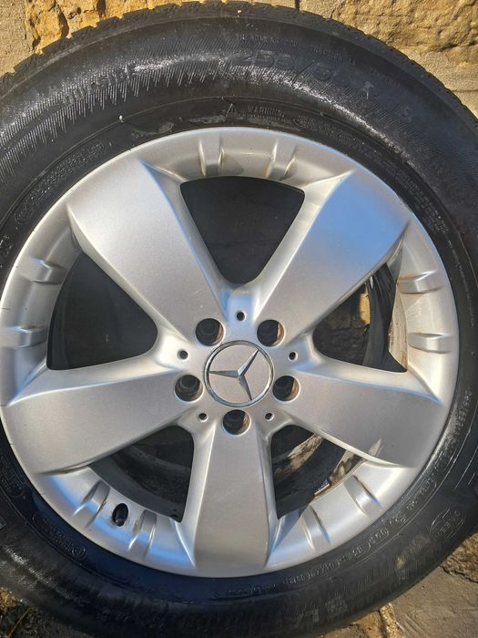 Летни гуми с джанти за Мерцедес