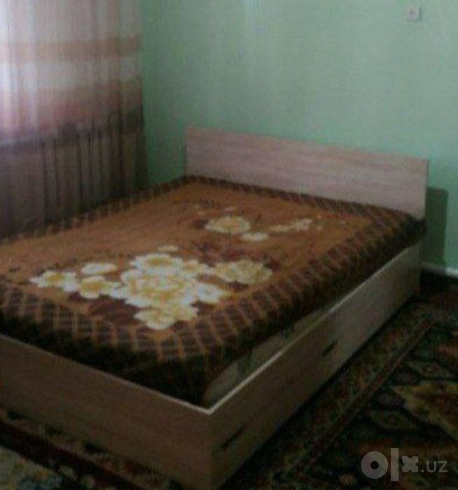 Продаётся двуспальная кровать с двумя отделениями