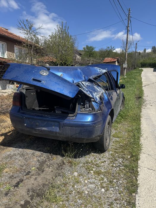 Голф 4 на части