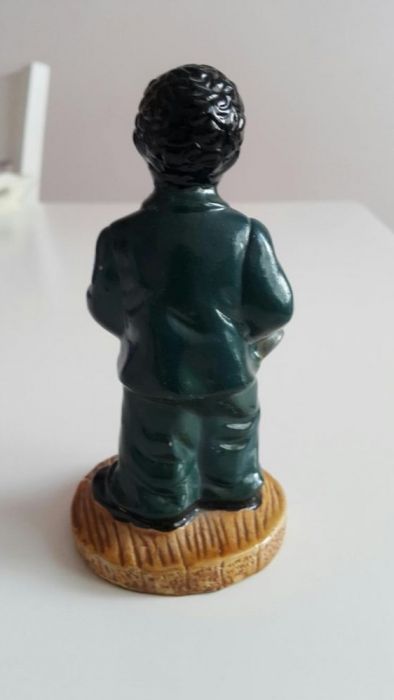 Порцеланова фигурка