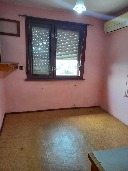 Продава се Двустаен апартамент в Благоевград, Запад - 50 кв.м за 700 €/кв.м - Снимка #1