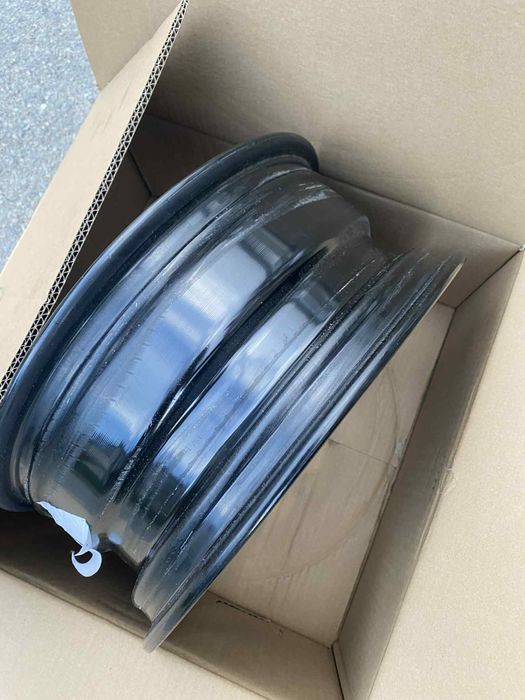 Метални стоманени джанти - оригинални - чисто нови - 16”