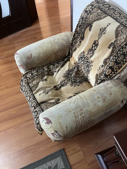 Кресло в хорошем состоянии