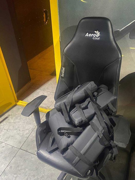 Продаются игровые кресло 10 штук Aerocool ThunderX3 и Aerocool Admiral
