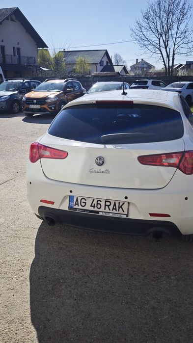 ALFA ROMEO Giulietta 2012 — imagine 2