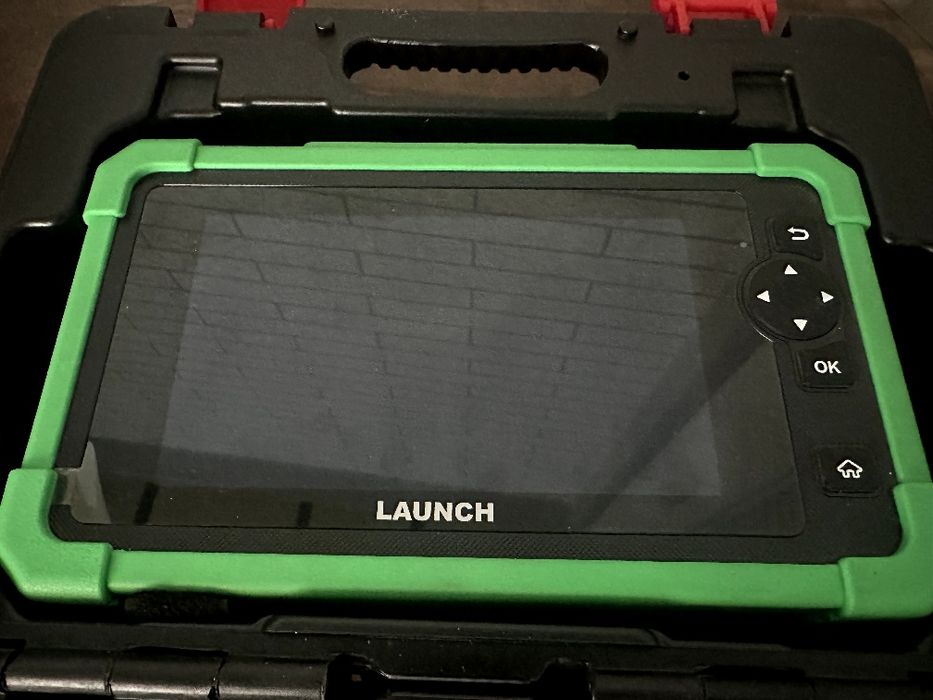 Launch CRP919 EV диагностический сканер OBD2 для электромобилей.