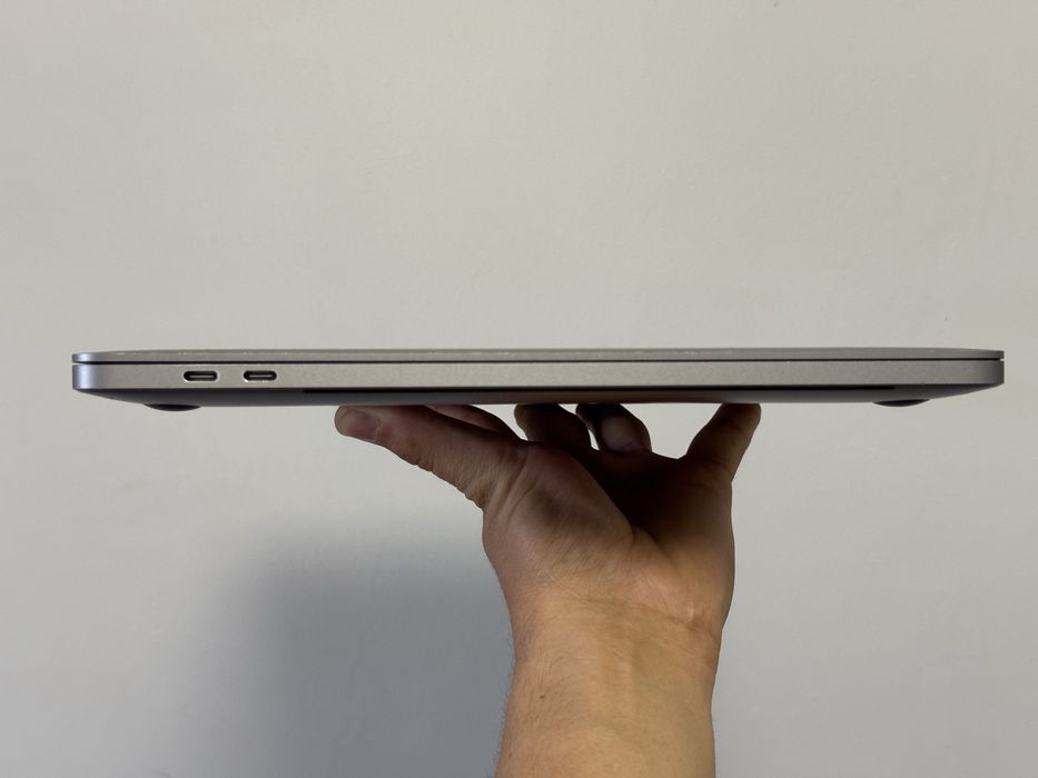 MacBook Pro 16” 2019 sotiladi