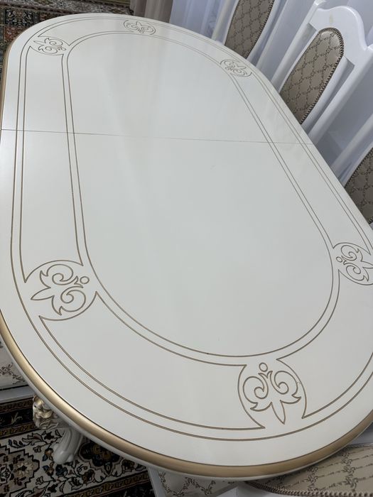 Продам стол