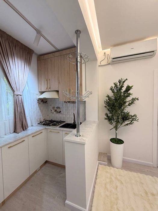 Мирзо-Улугбекский район   Ялангач, Институт Культуры