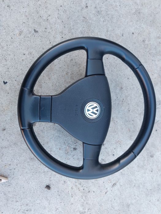 Volan 3 spite piele volkswagen passat B6/Golf 5/Touran/Jetta