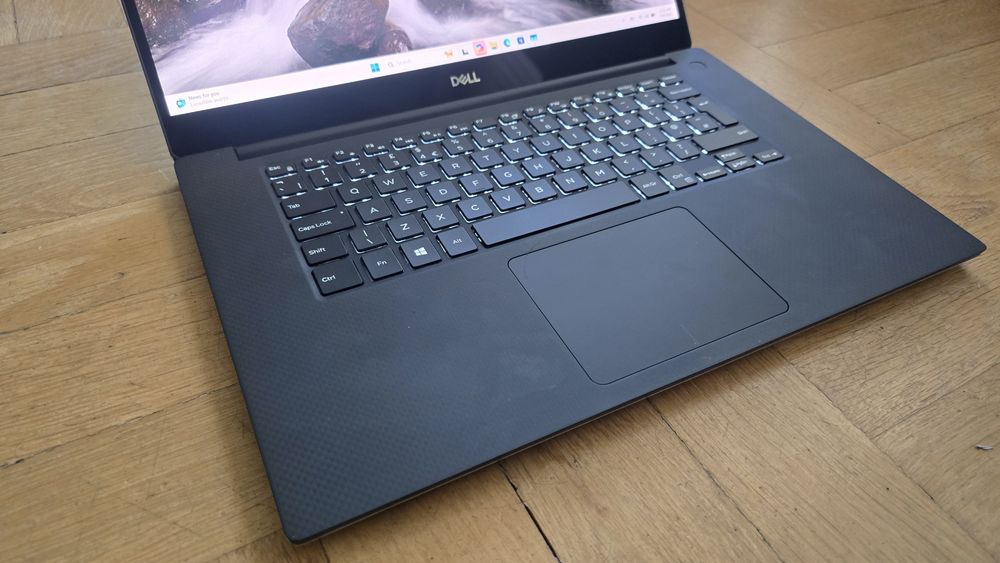 Dell xps 7590 4K i5-9300H 15.6" 32GB RAM 512GB SSD