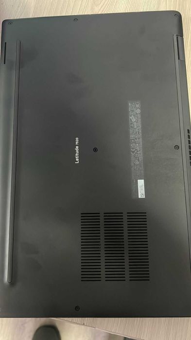 Dell Latitude 7520