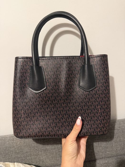 Оригинална чанта Michael Kors