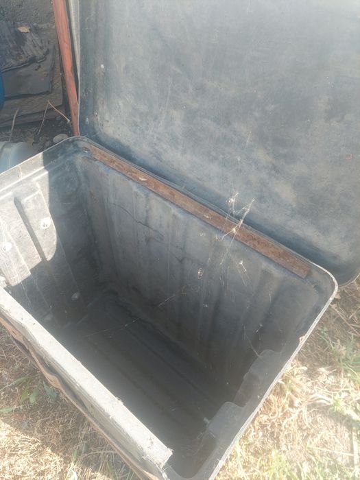 Ящик на грузовой автомобиль