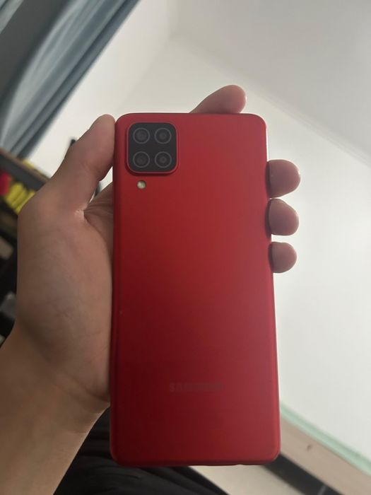 Samsung.     A12